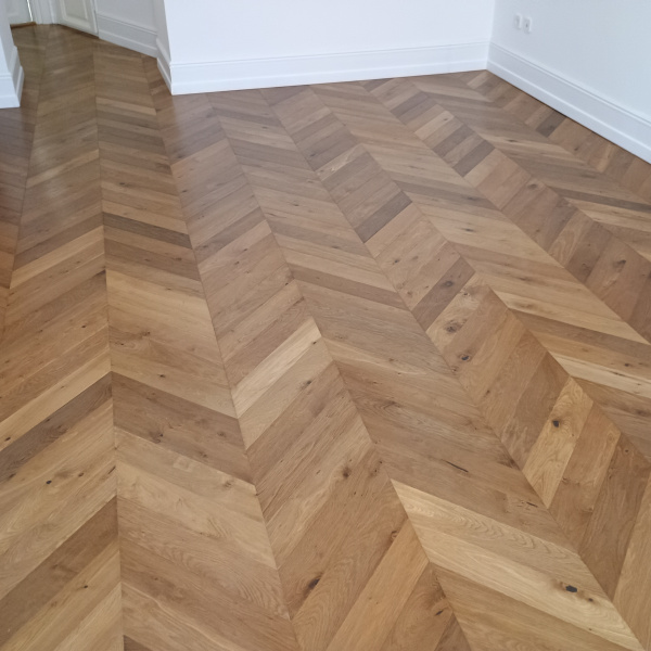 Chevron Tamburello Smoked Oak