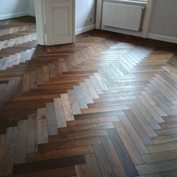 Herringbone Engineered Parquet